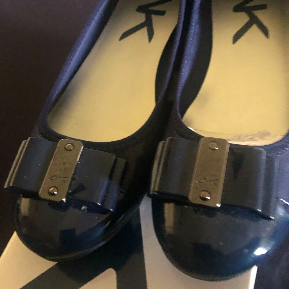Women’s flats